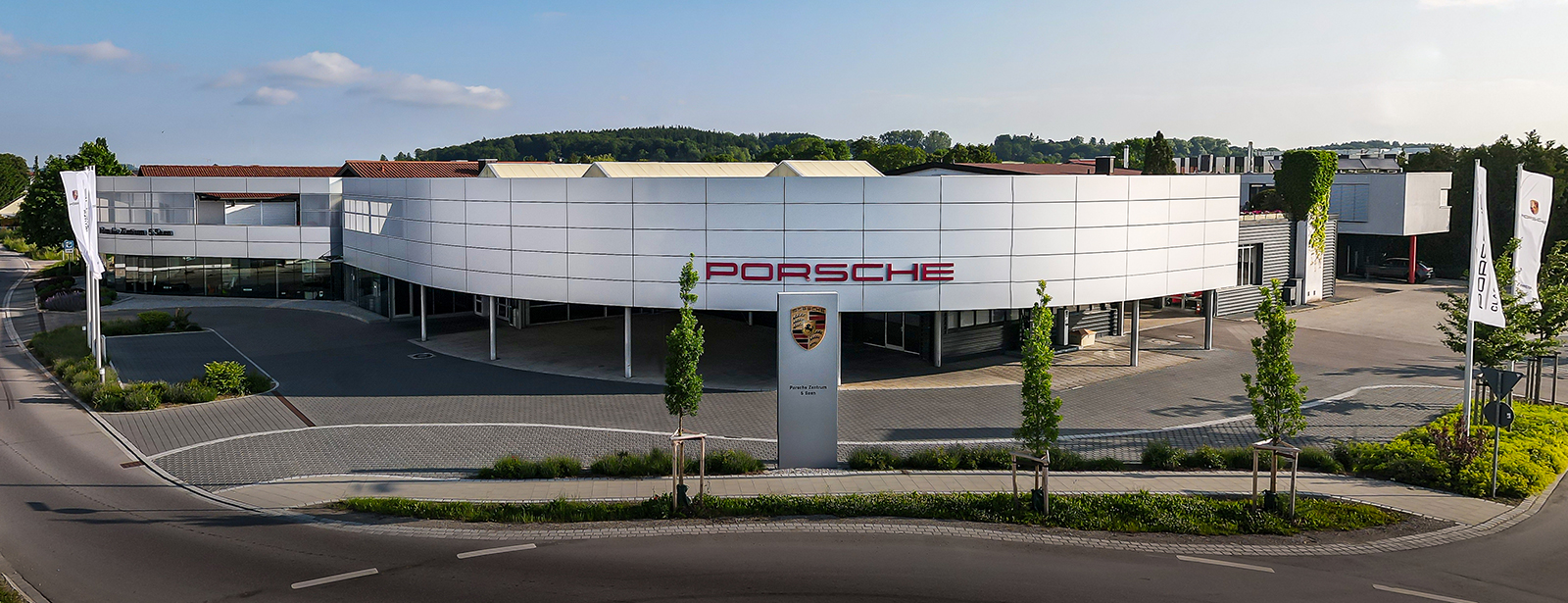 Aussenaufnahme des Porsche Zentrum 5 Seen.